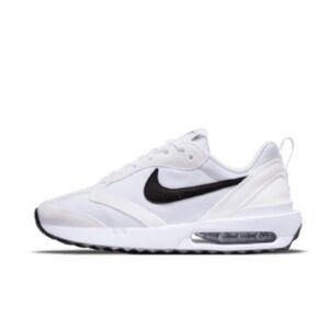 Nike air max dawn White and Black Sneakers size 6.5 like new smoke free home